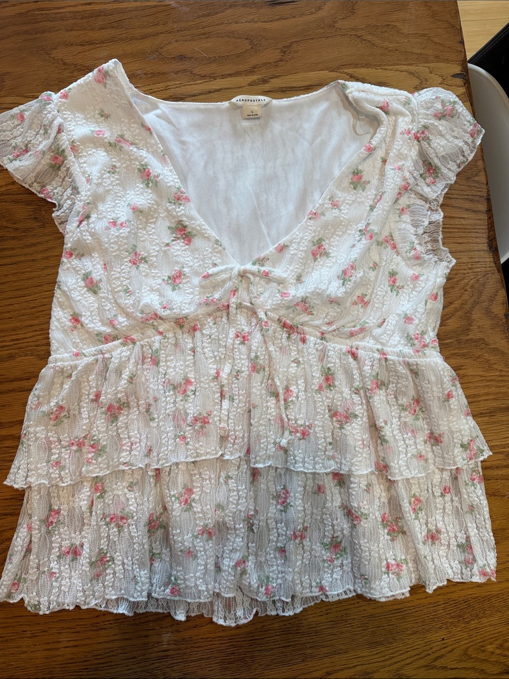 Aeropostale White Floral Ruffle Peplum Top with Pink Roses
